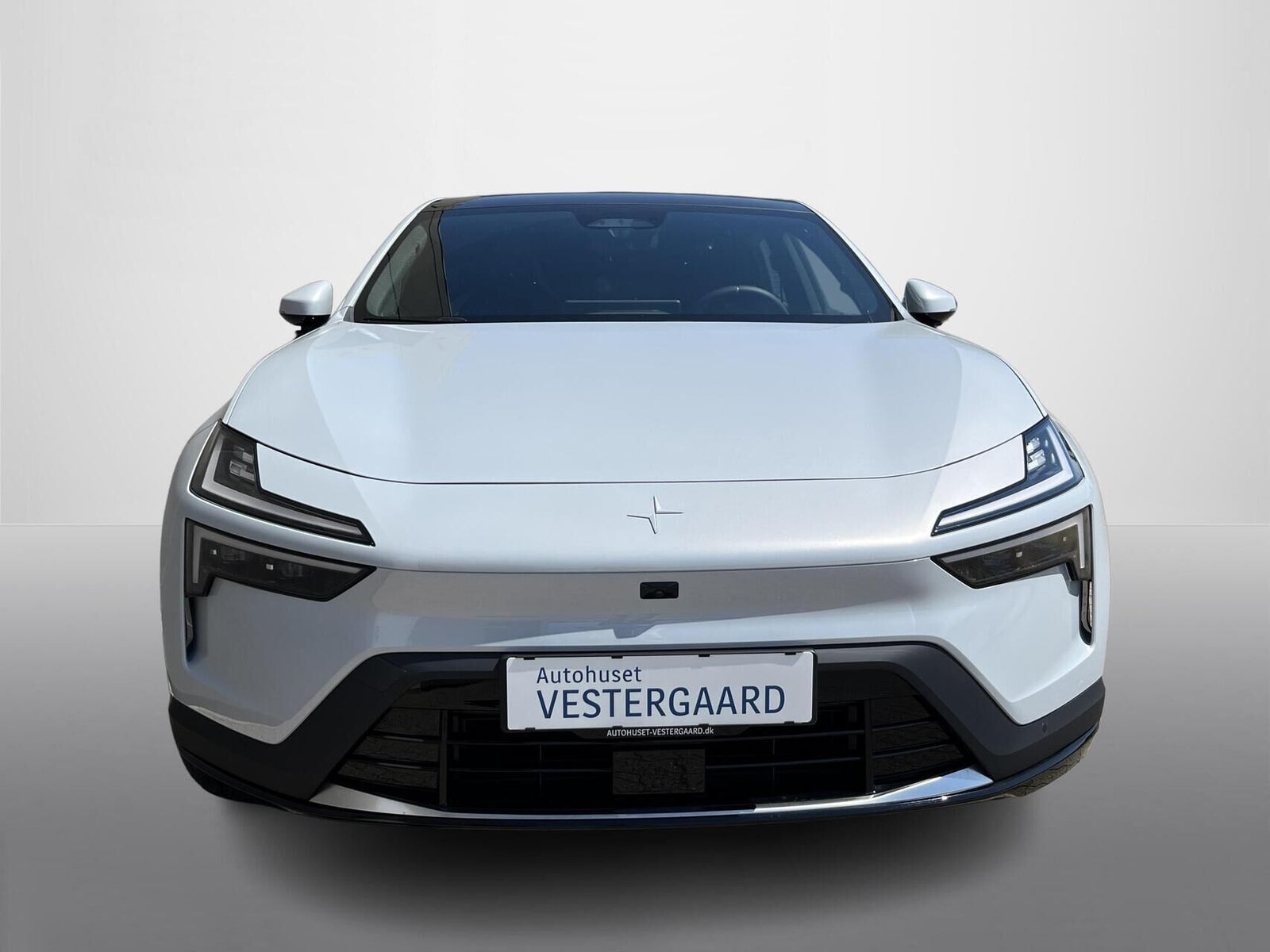 Sølv Polestar 4 fra 2026