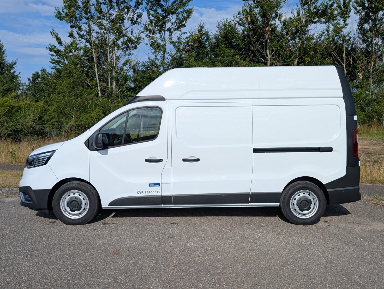 Hvid Renault Trafic fra 2026