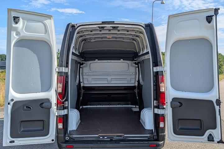 Hvid Renault Trafic fra 2026