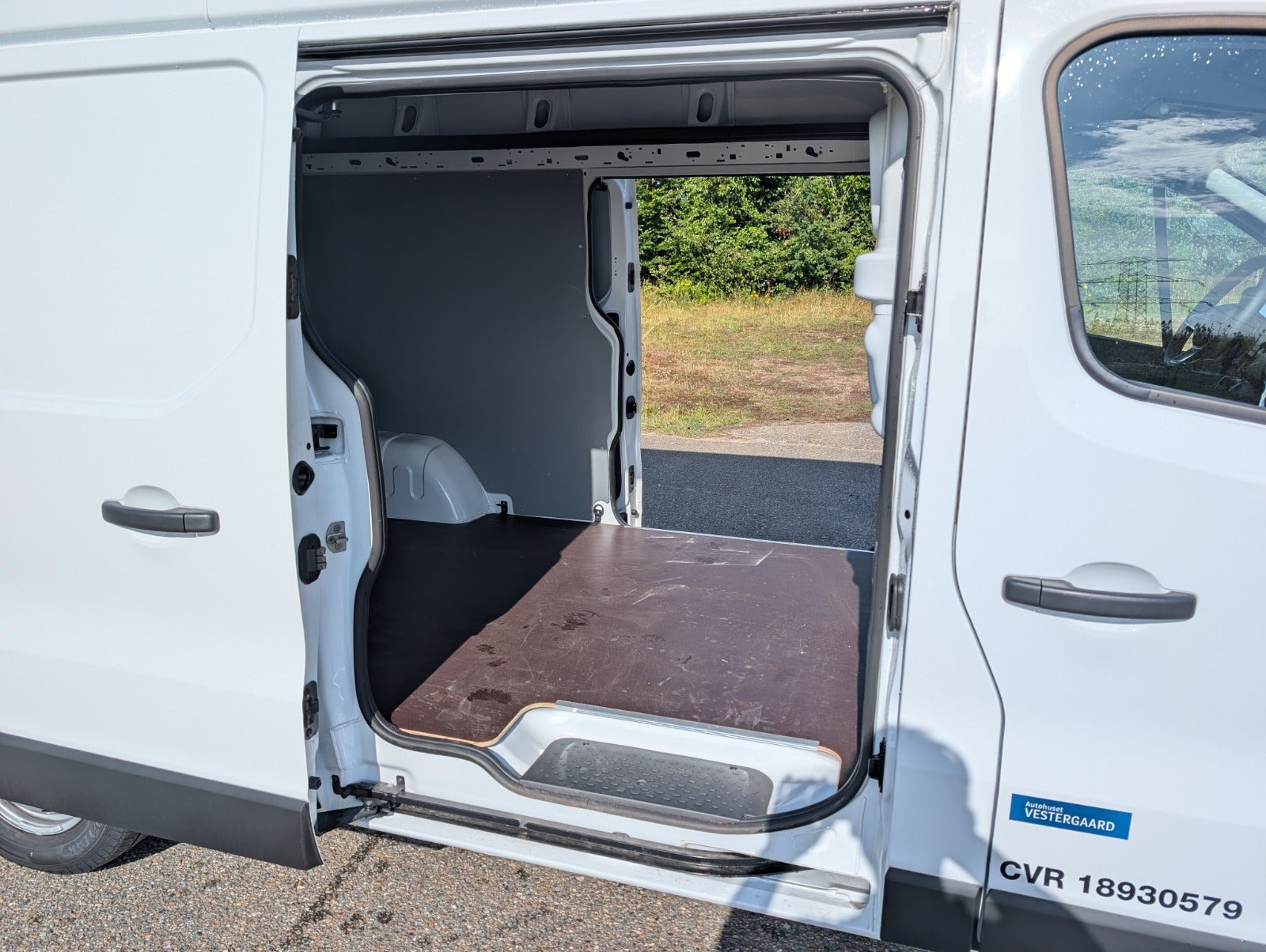 Hvid Renault Trafic fra 2026