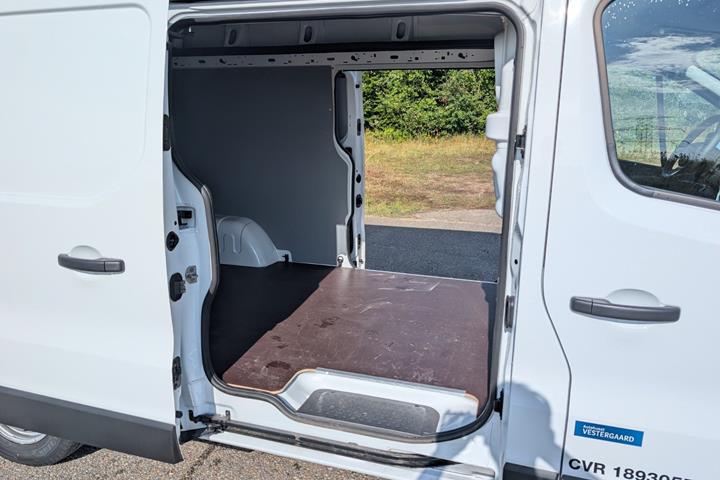 Hvid Renault Trafic fra 2026