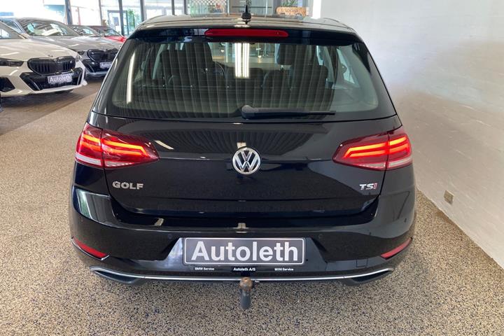 Sort VW Golf VII fra 2017
