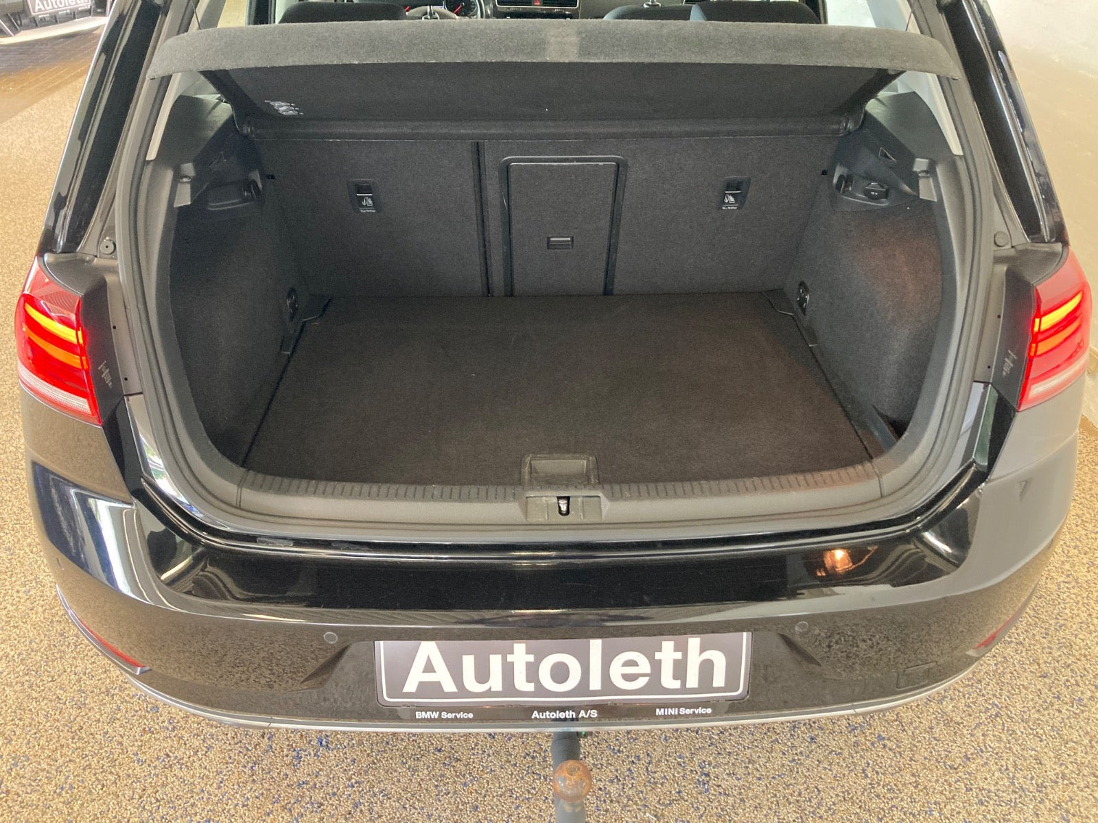 Sort VW Golf VII fra 2017