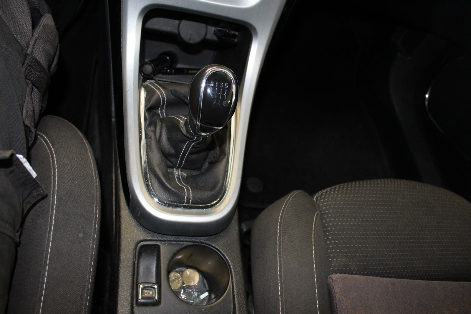 Sort Opel Astra fra 2012