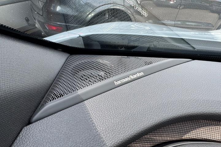Grå Renault Megane E-Tech fra 2022