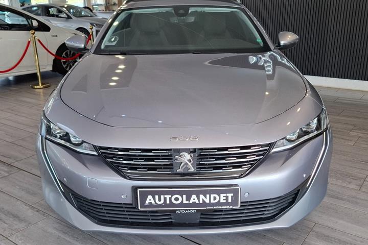 Sølv Peugeot 508 fra 2020