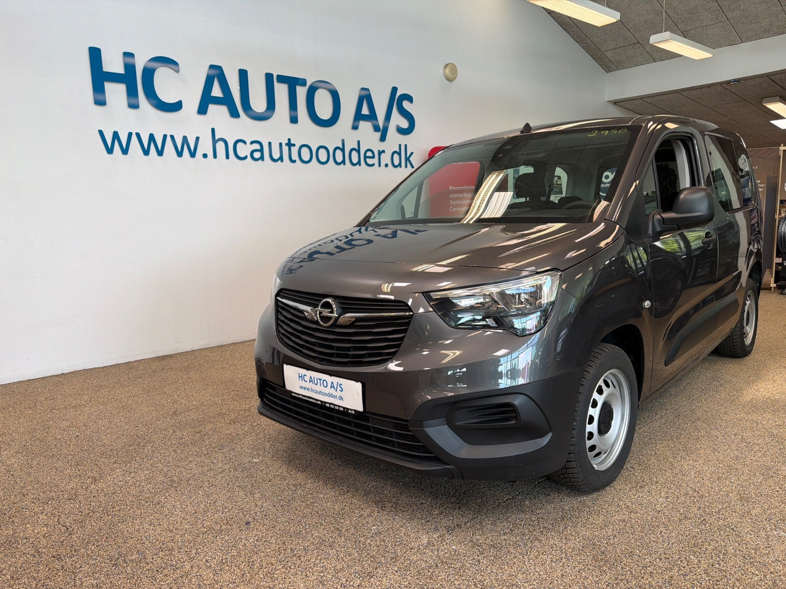 Sort Opel Combo-e Life fra 2024