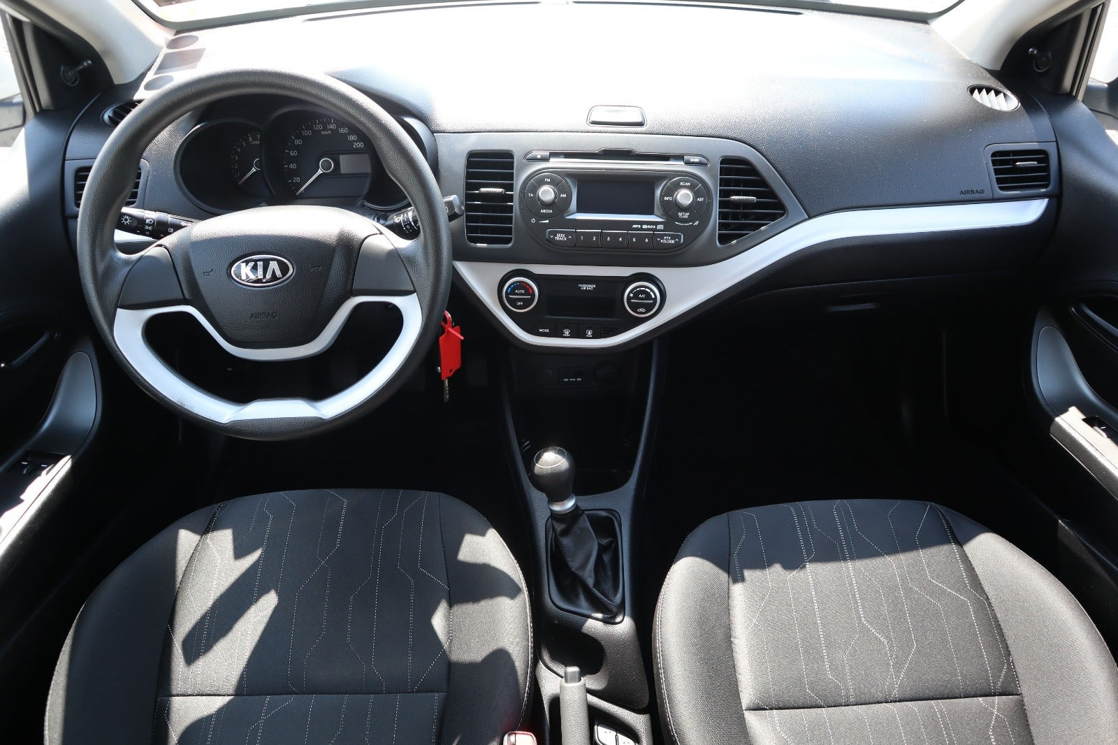 Hvid Kia Picanto fra 2014