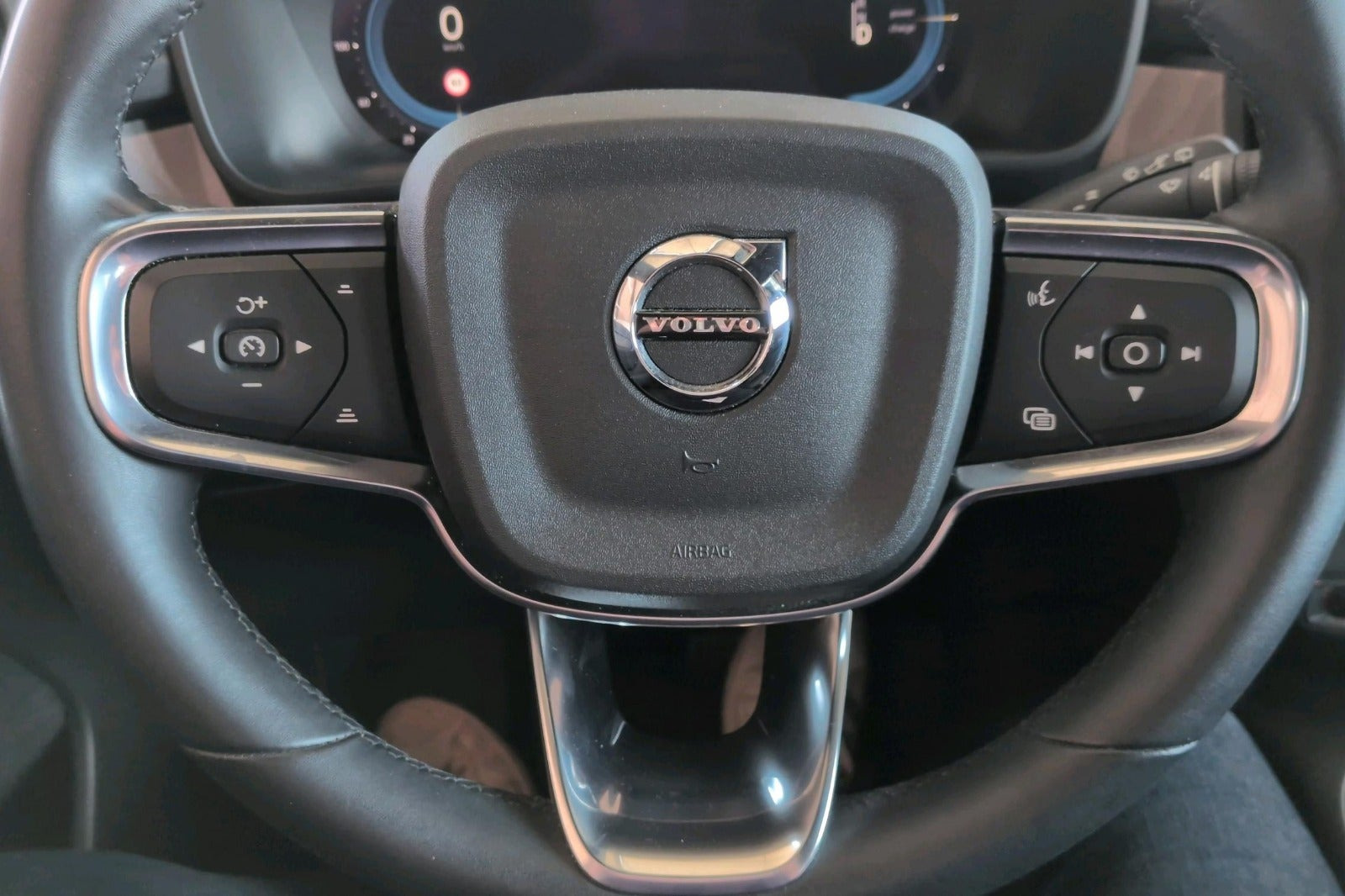 undefined Volvo XC40 fra 2023