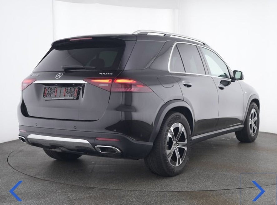 Sort Mercedes GLE350 de fra 2025