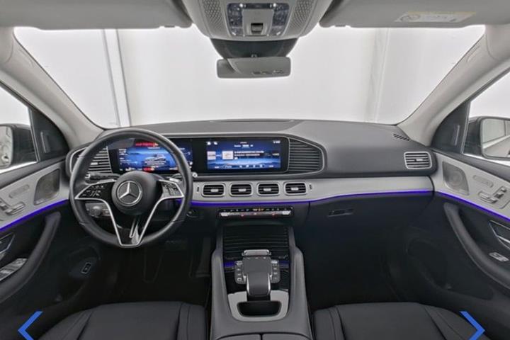 Sort Mercedes GLE350 de fra 2025