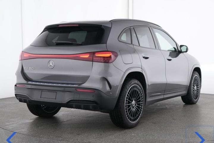 Grå Mercedes EQA250+ fra 2026