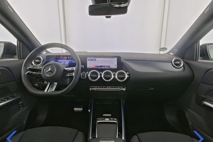 Grå Mercedes EQA250+ fra 2026