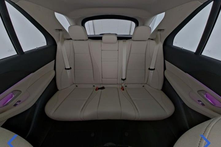 Sort Mercedes GLE350 de fra 2025