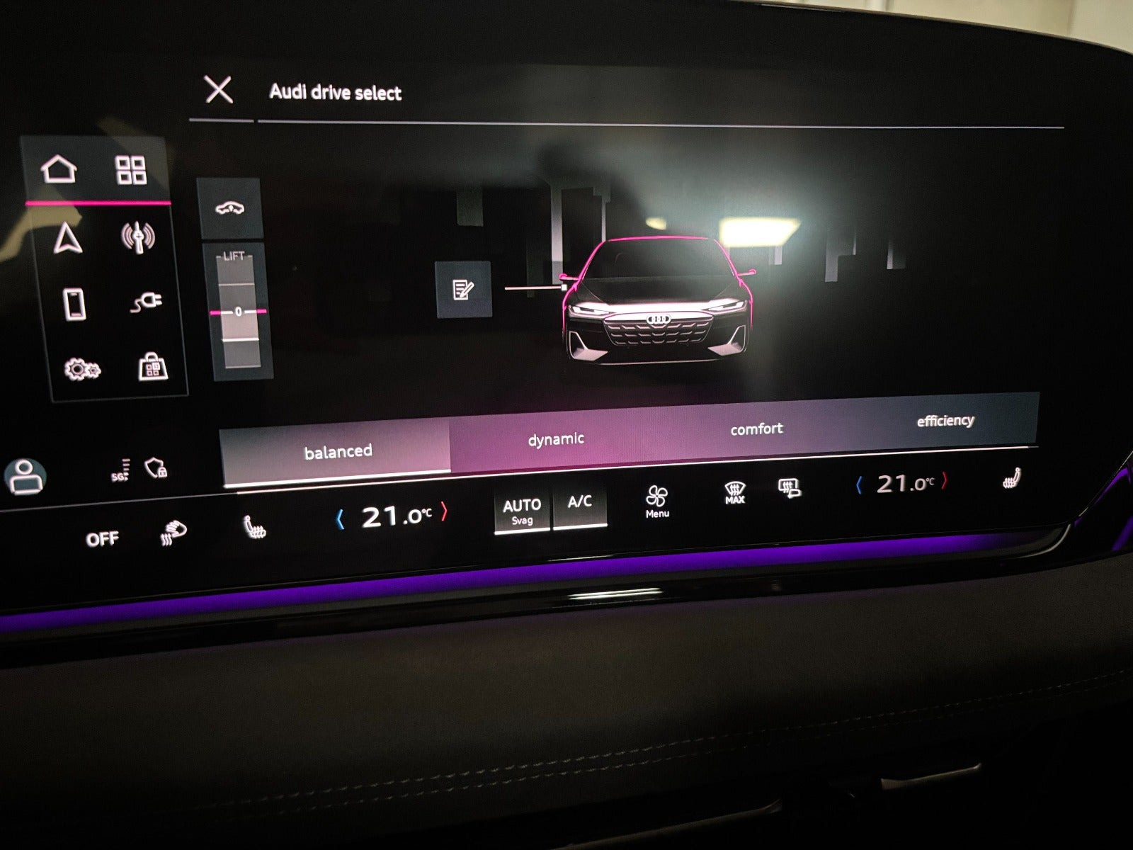 Grå Audi S6 e-tron fra 2025