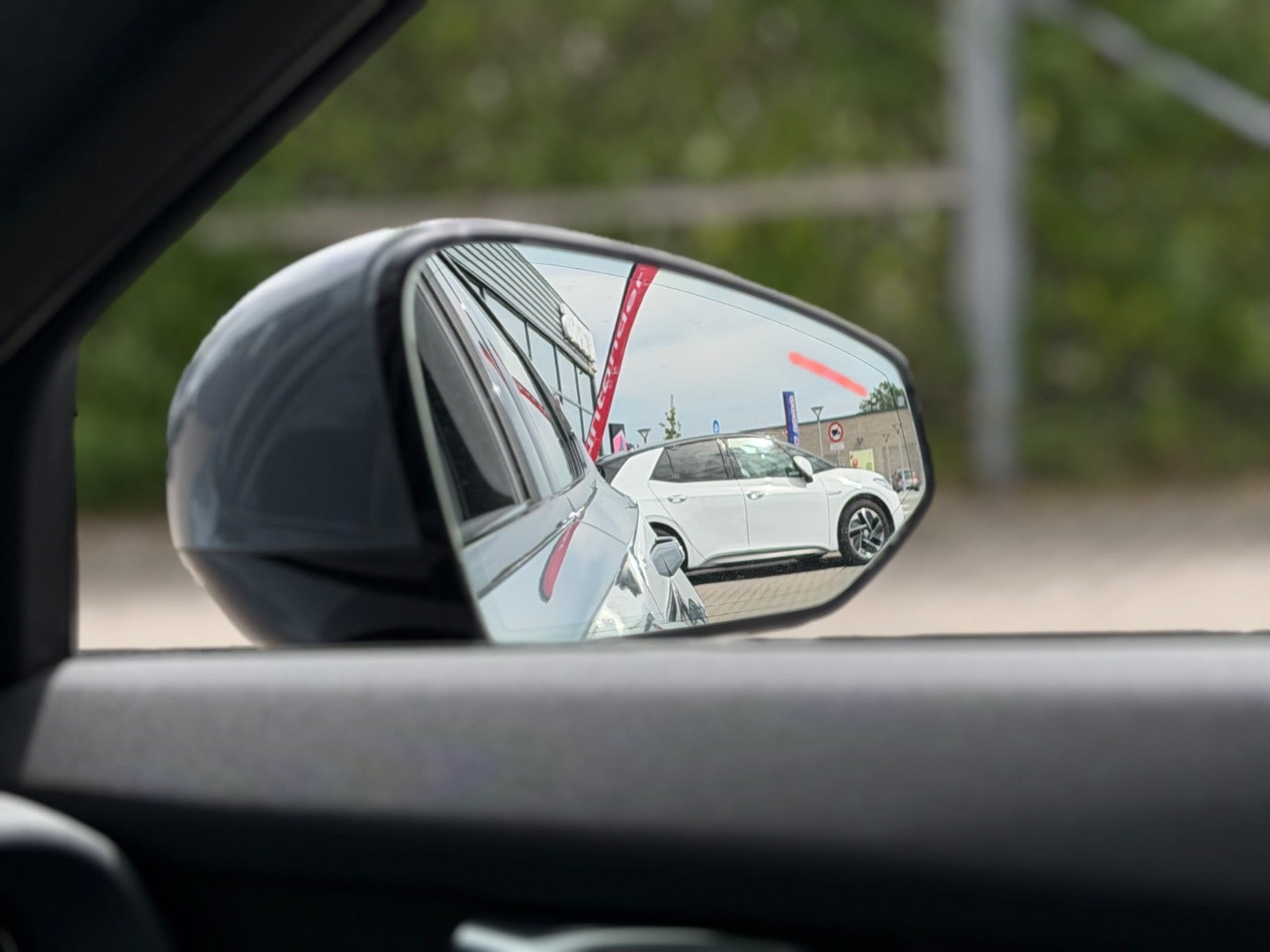 Grå Polestar 2 fra 2023