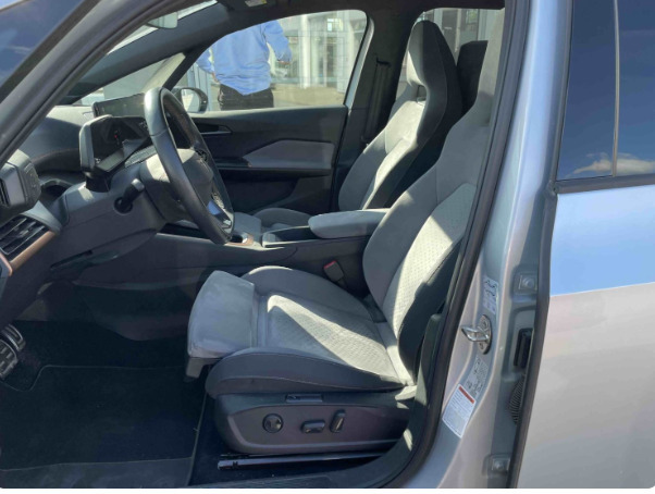 Grå Cupra Born fra 2023