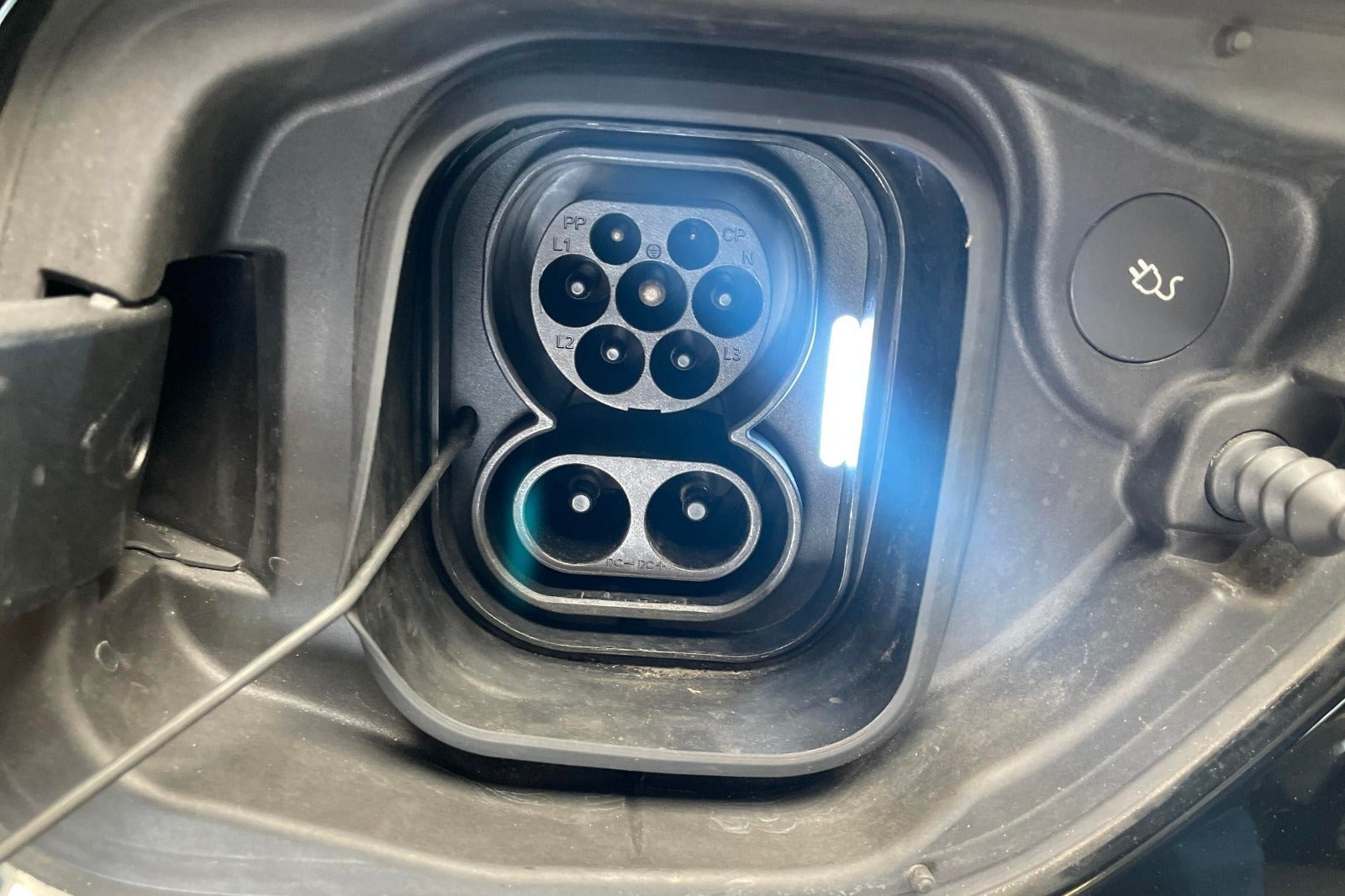 Sort Polestar 2 fra 2023