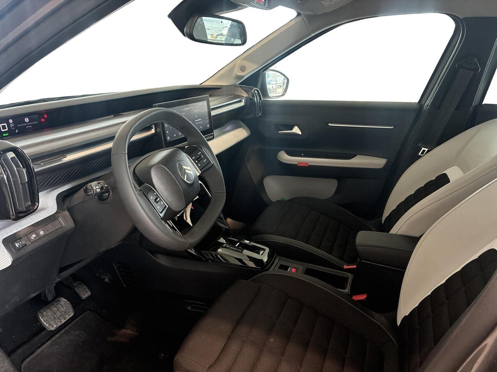 Grå Citroën e-C3 Aircross fra 2025