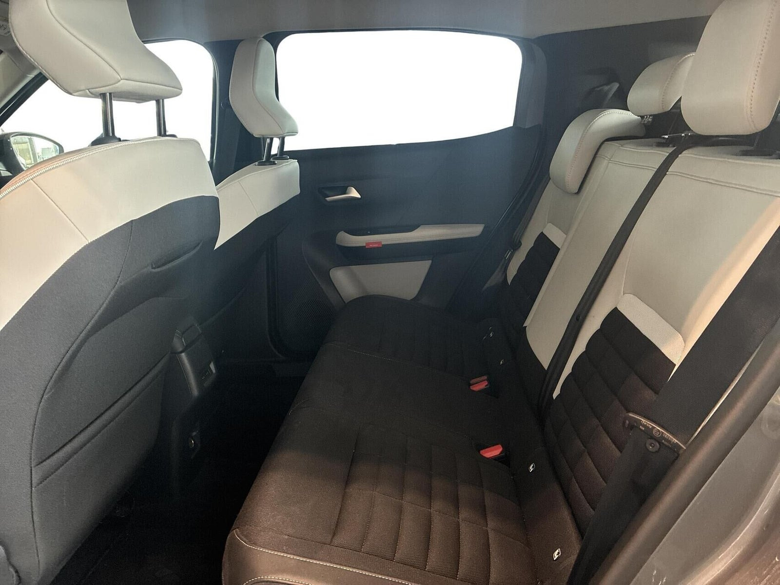 Grå Citroën e-C3 Aircross fra 2025