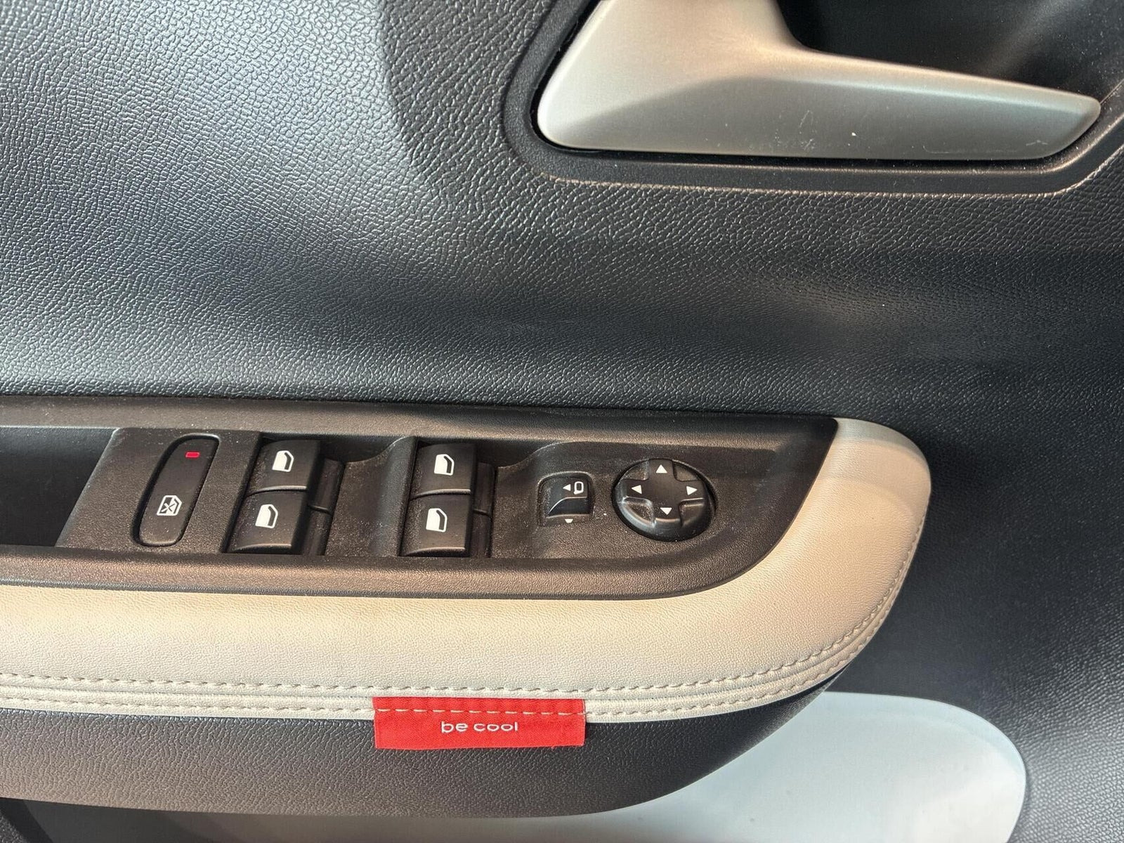 Grå Citroën e-C3 Aircross fra 2025