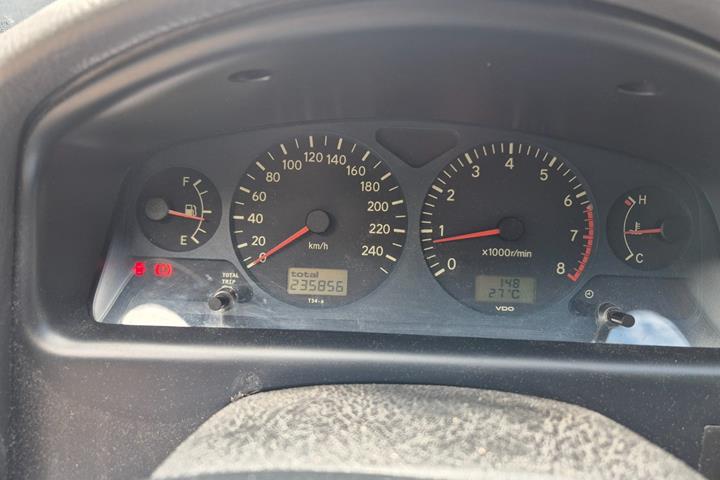 undefined Toyota Avensis fra 1999