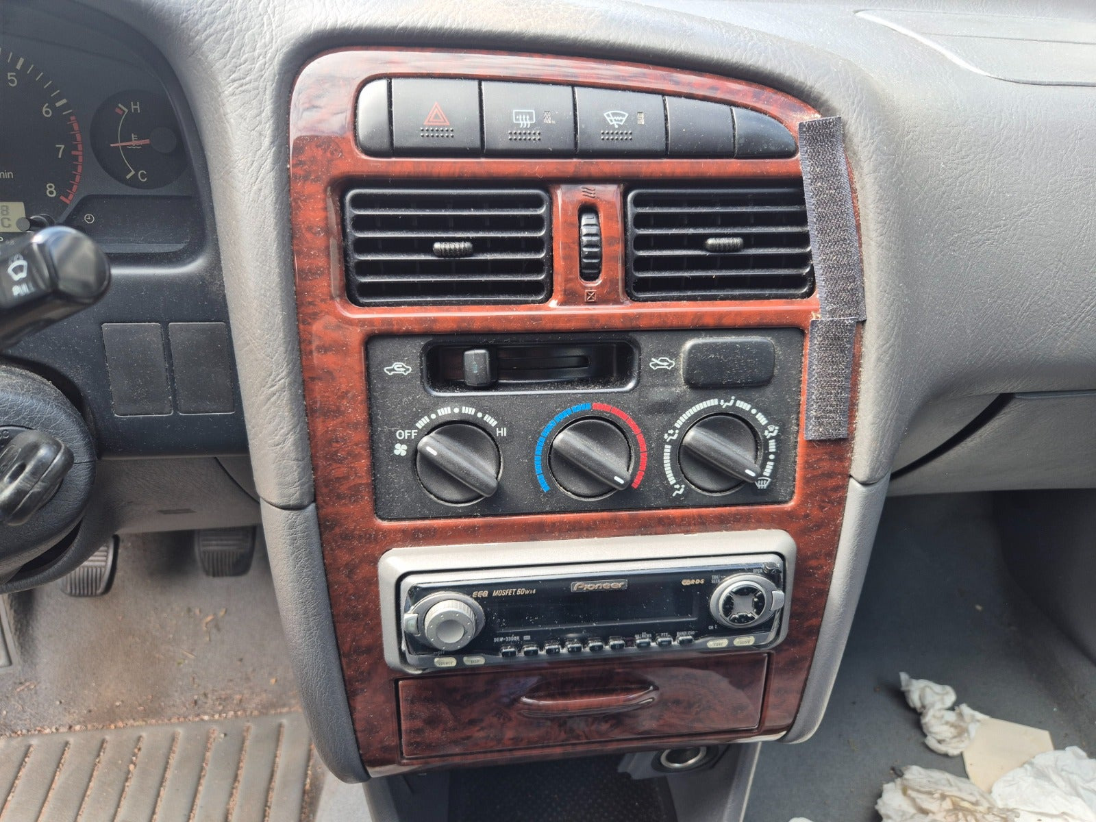 undefined Toyota Avensis fra 1999