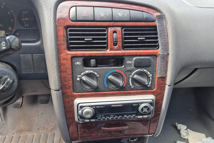 undefined Toyota Avensis fra 1999