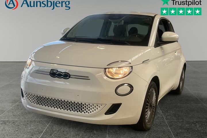 Hvid Fiat 500e fra 2022