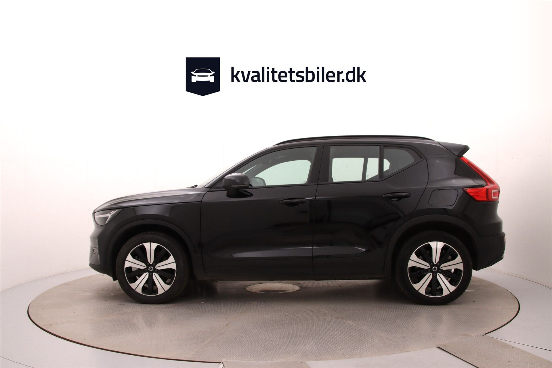 Sort Volvo XC40 fra 2023