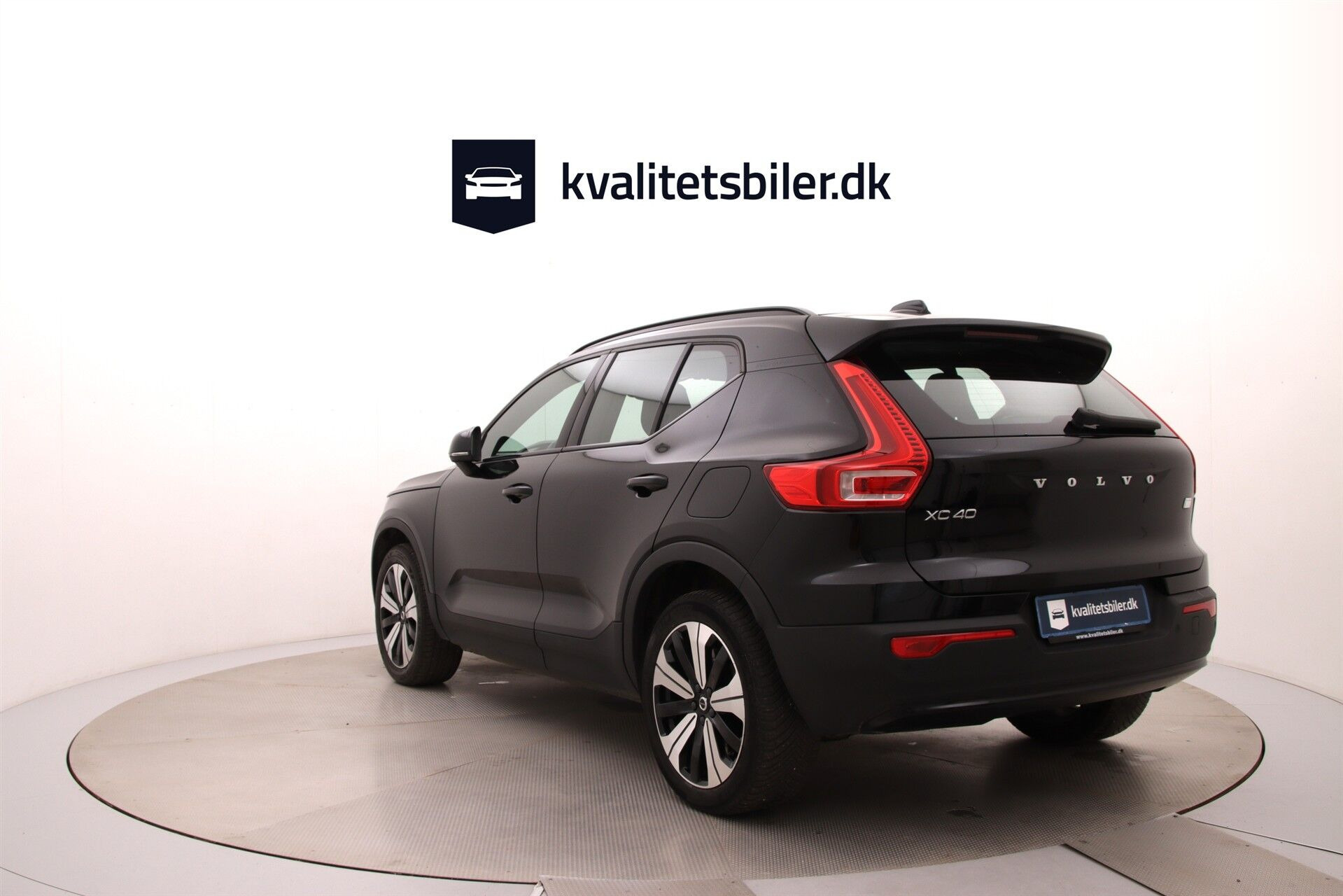 Sort Volvo XC40 fra 2023