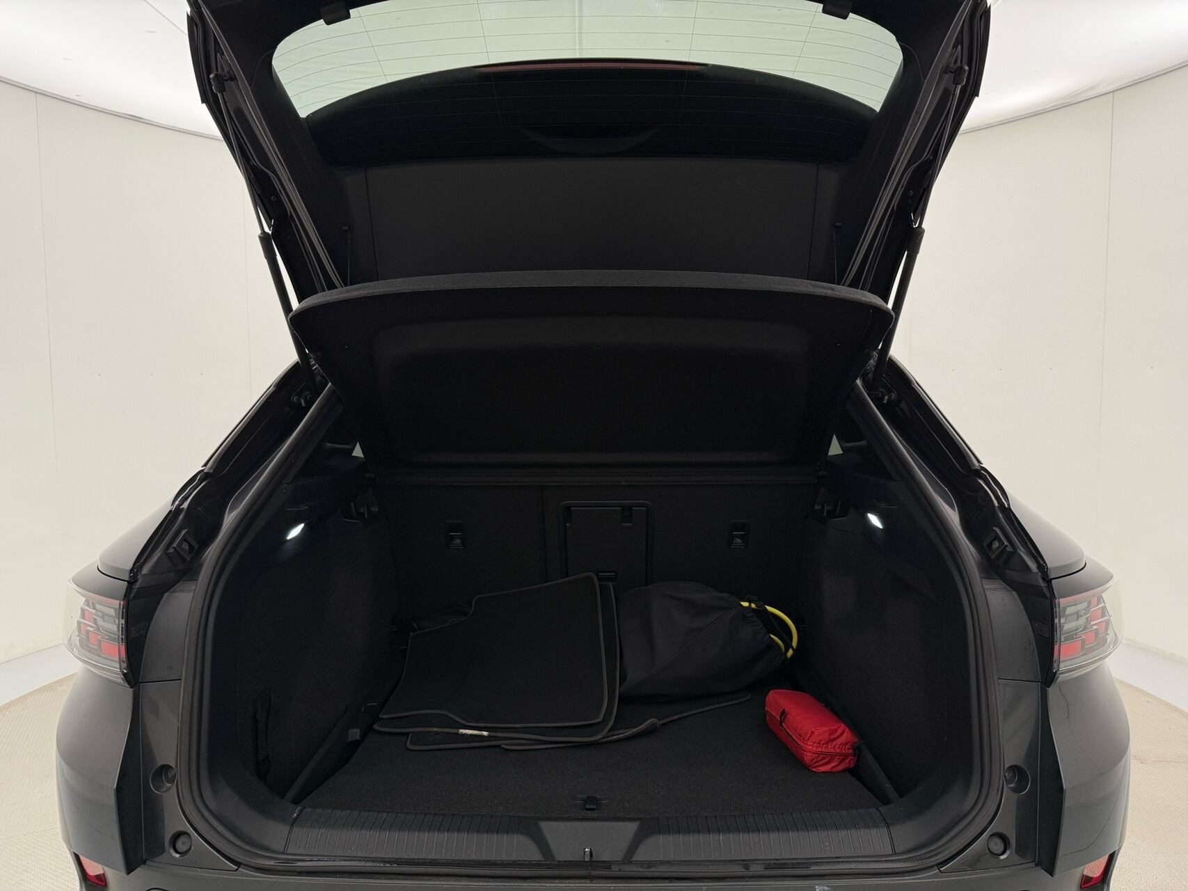 Grå VW ID.4 fra 2021