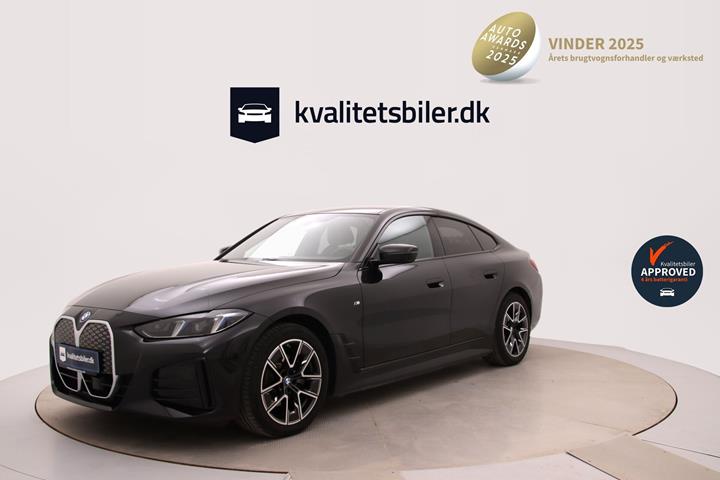Sort BMW i4 fra 2025 set udefra