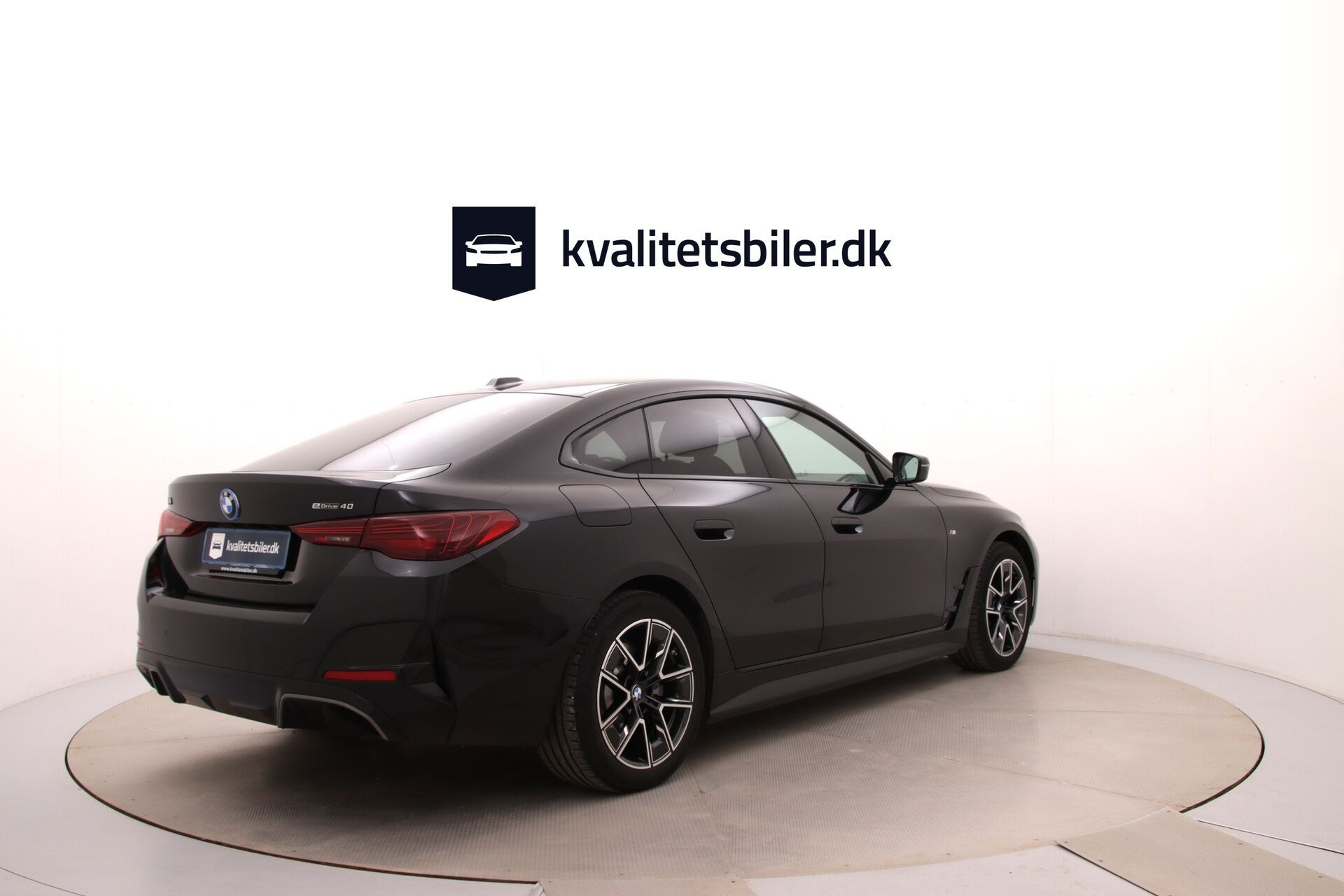 Sort BMW i4 fra 2025