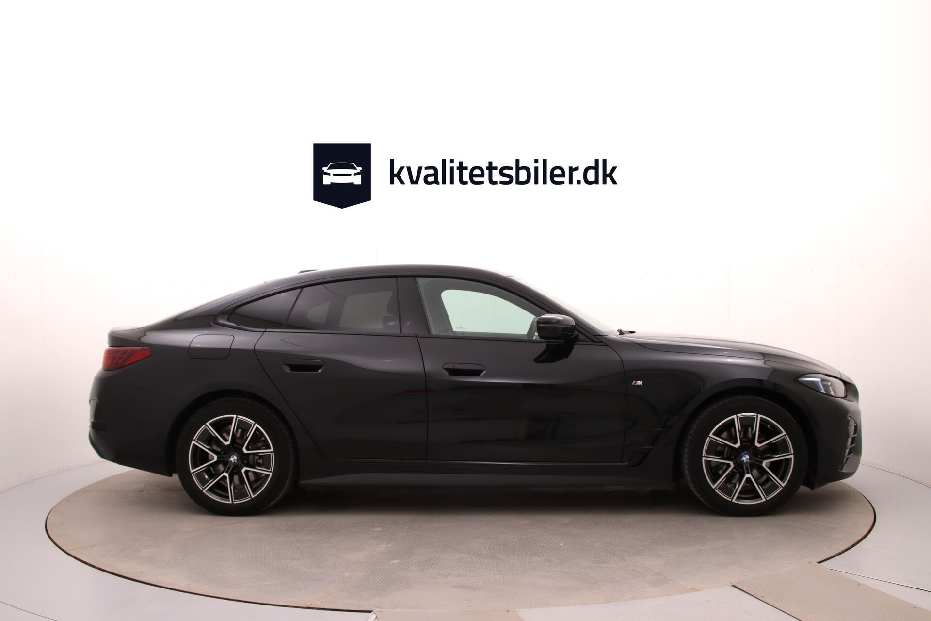 Sort BMW i4 fra 2025