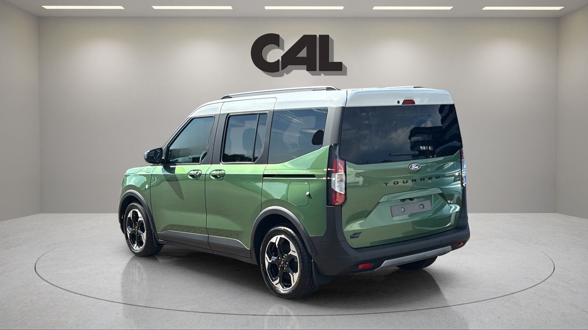 Grøn Ford E-Tourneo Courier fra 2025