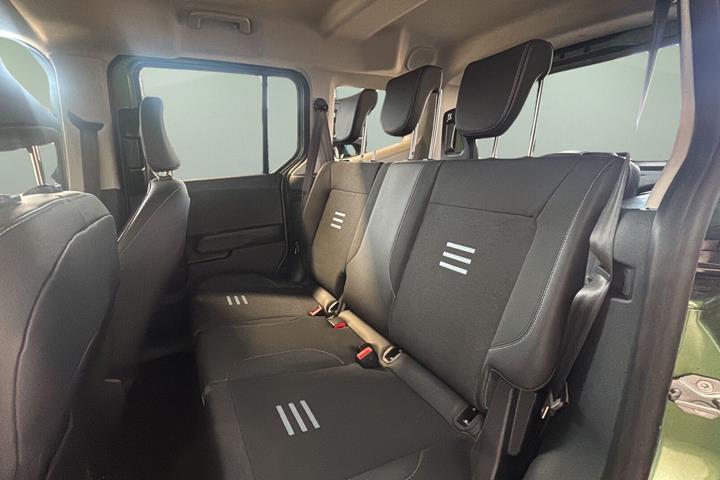 Grøn Ford E-Tourneo Courier fra 2025