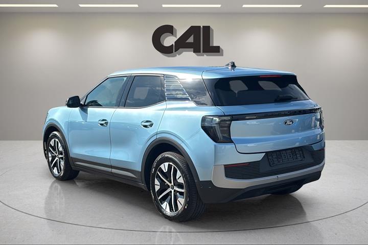 Blå Ford Explorer fra 2025