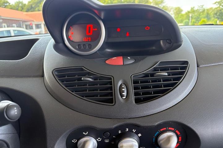 Sort Renault Twingo fra 2013