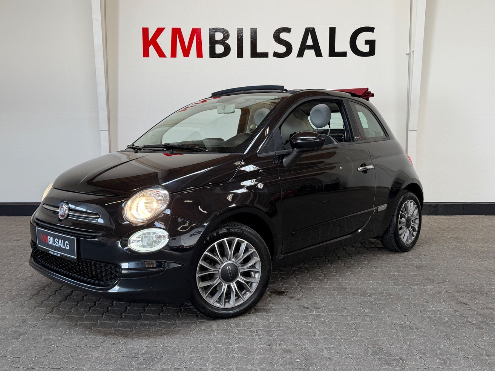Sort Fiat 500C fra 2018