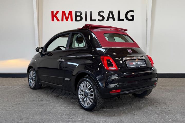 Sort Fiat 500C fra 2018