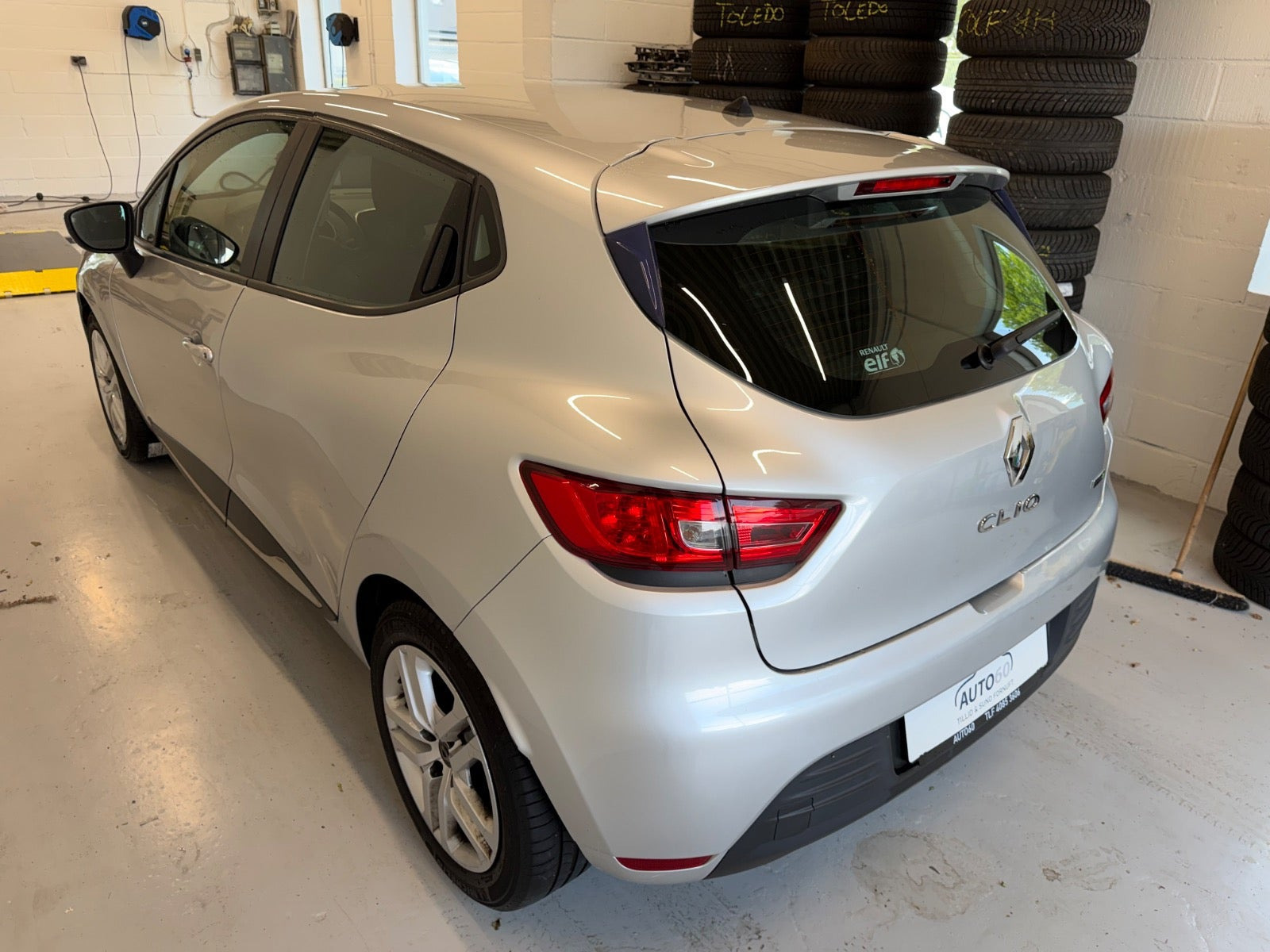 Sølv Renault Clio IV fra 2018