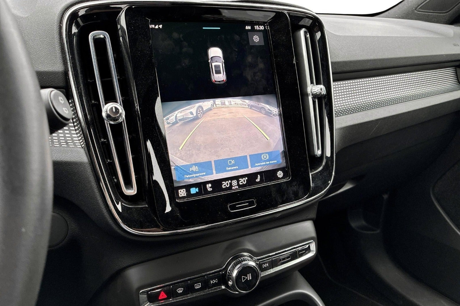 Sort Volvo XC40 fra 2022