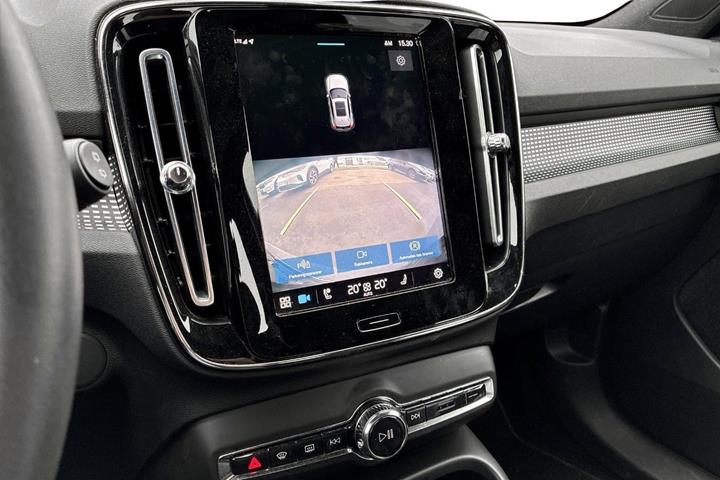 Sort Volvo XC40 fra 2022