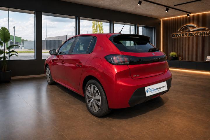 Rød Peugeot 208 fra 2020