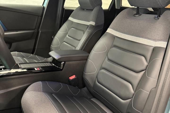 Blå Citroën ë-C4 fra 2024