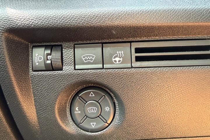 Blå Citroën ë-C4 fra 2024