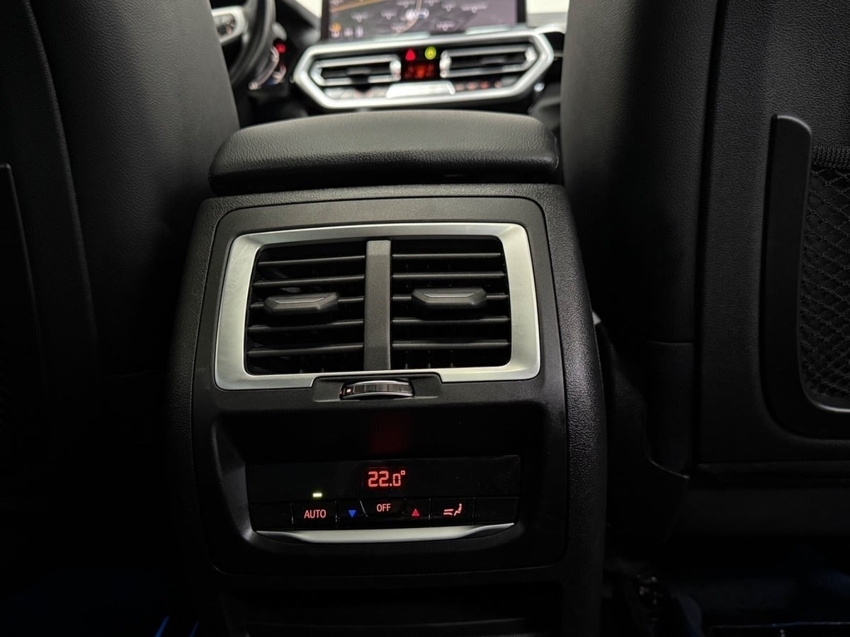 Sort BMW iX3 fra 2022
