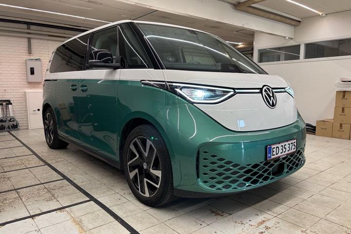 Grøn VW ID.Buzz fra 2023