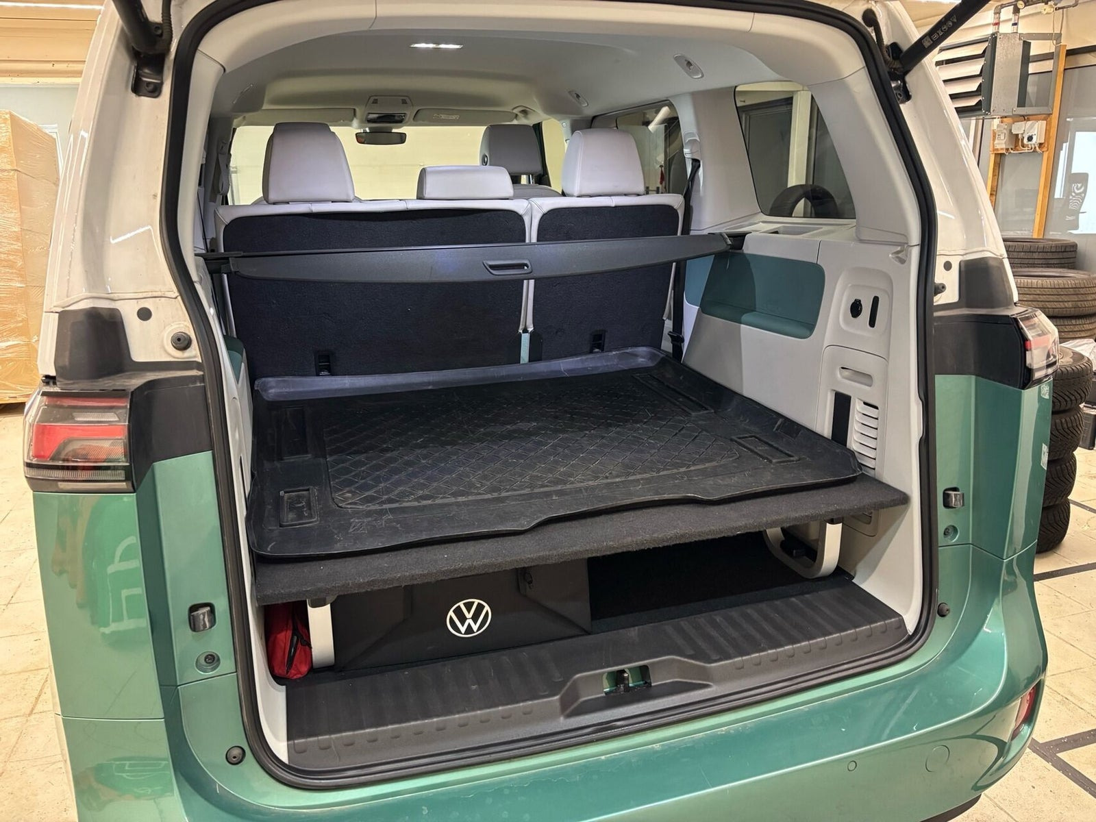 Grøn VW ID.Buzz fra 2023